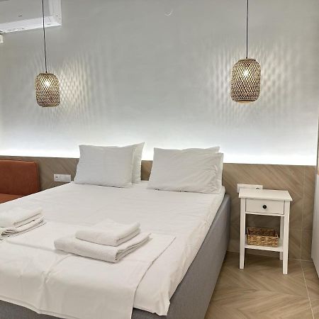 Apartment In The Center Of Agia Sophia 塞萨洛尼基 外观 照片