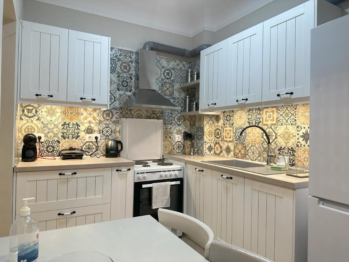 Apartment In The Center Of Agia Sophia 塞萨洛尼基 外观 照片