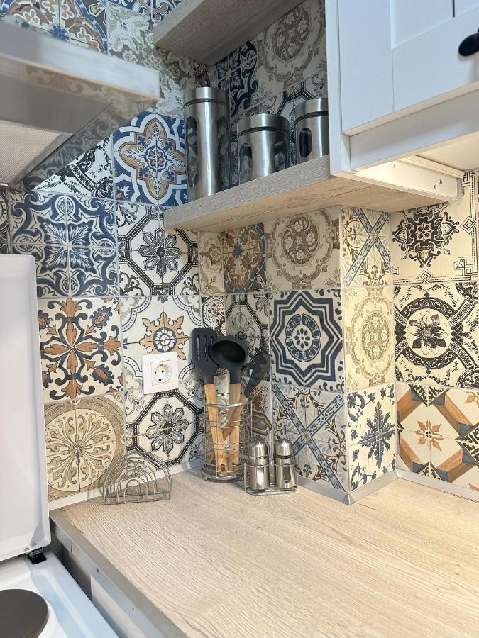 Apartment In The Center Of Agia Sophia 塞萨洛尼基 外观 照片