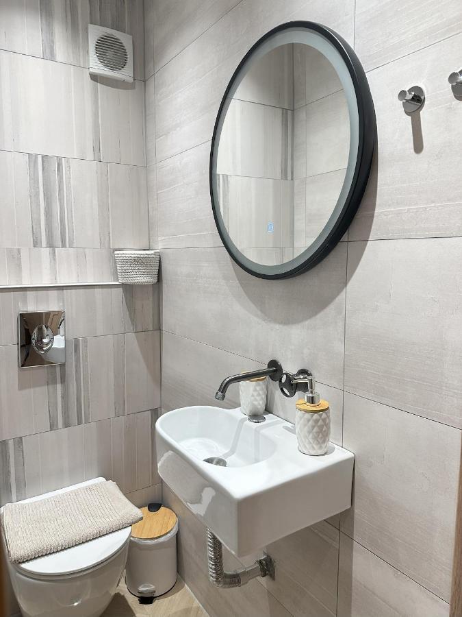 Apartment In The Center Of Agia Sophia 塞萨洛尼基 外观 照片